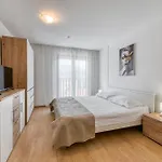 Skyline Apartman *