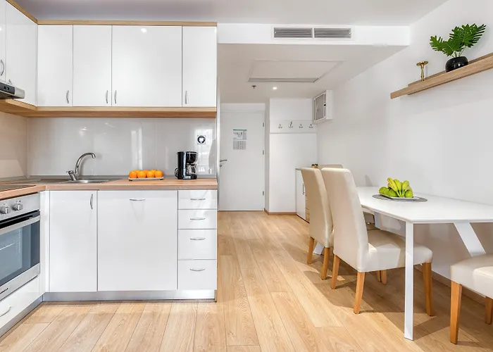 Skyline Apartment