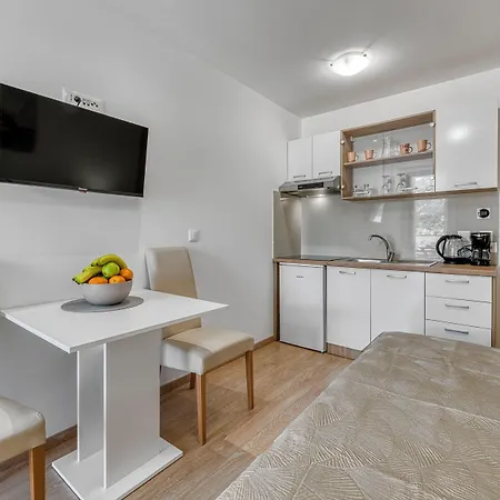 Skyline Apartament *